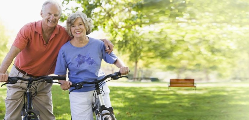 Prime-Couple-on-Bikes